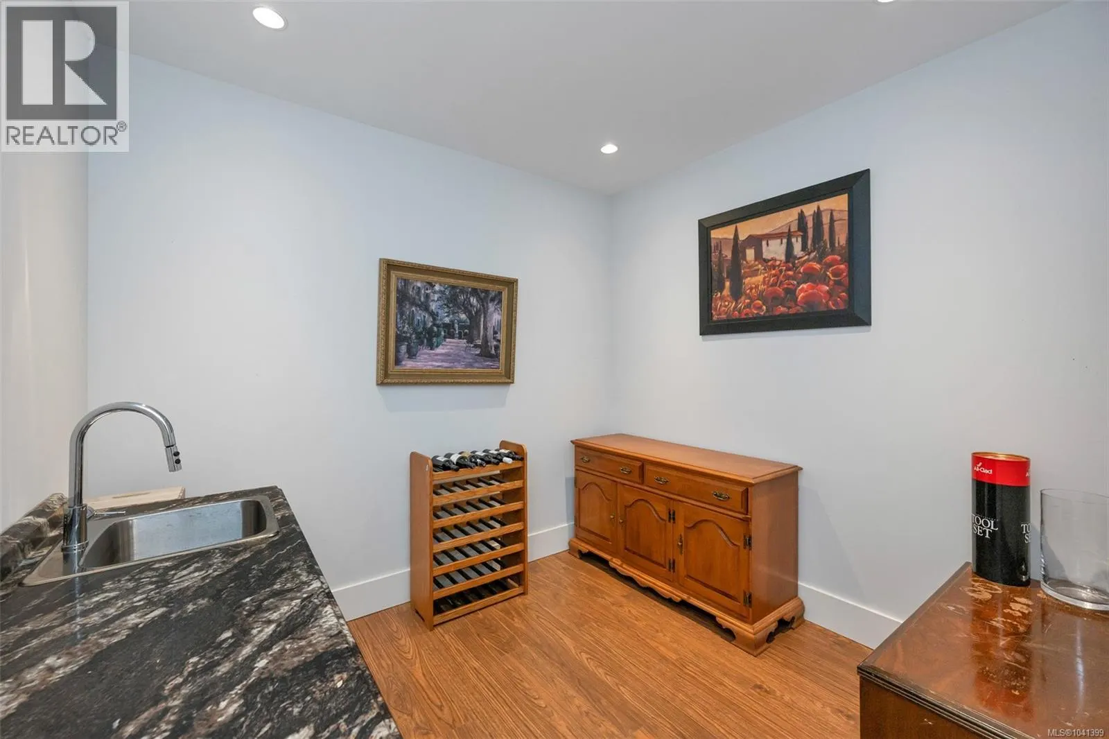 7420 Thornton Hts