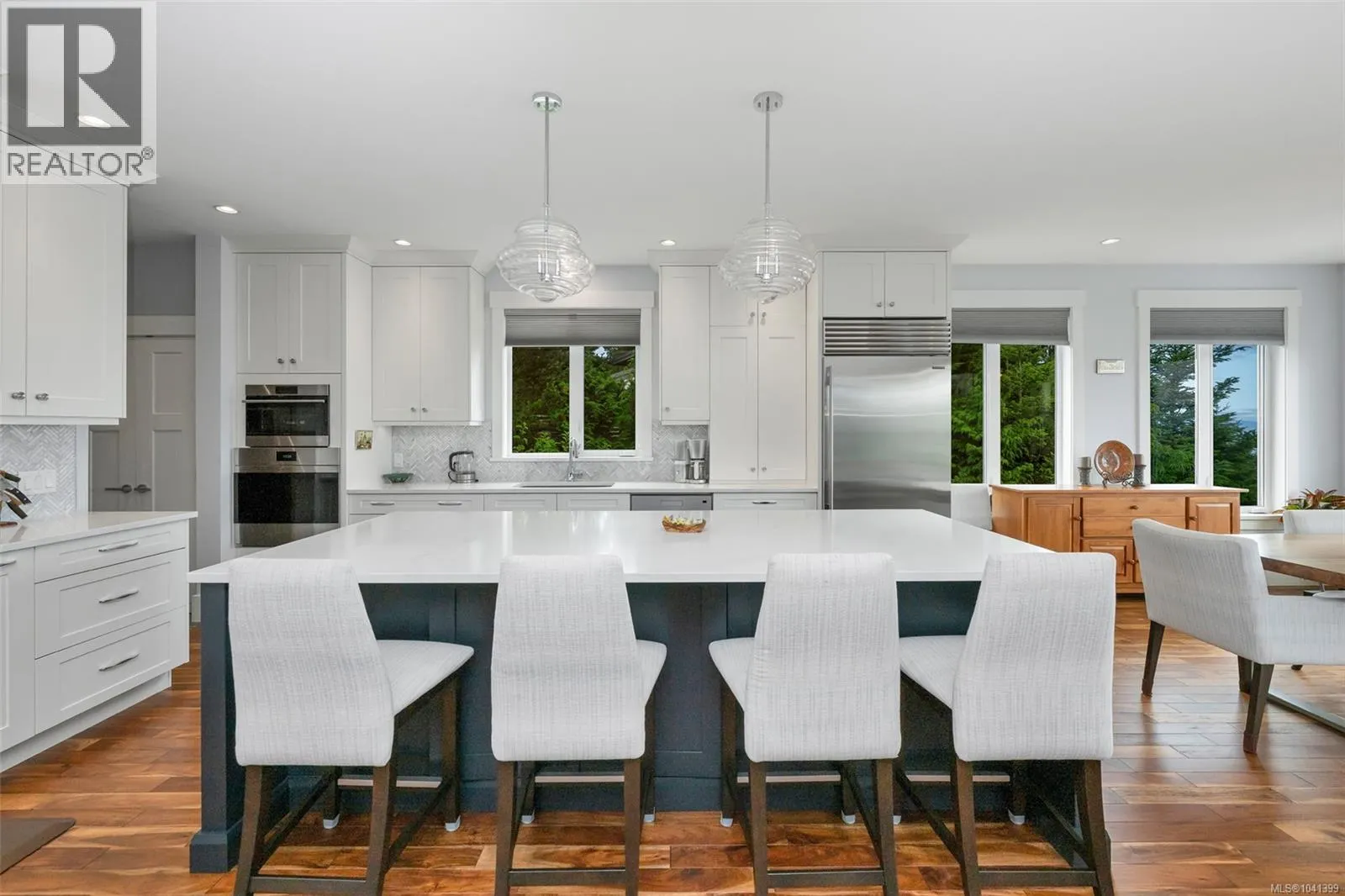 7420 Thornton Hts