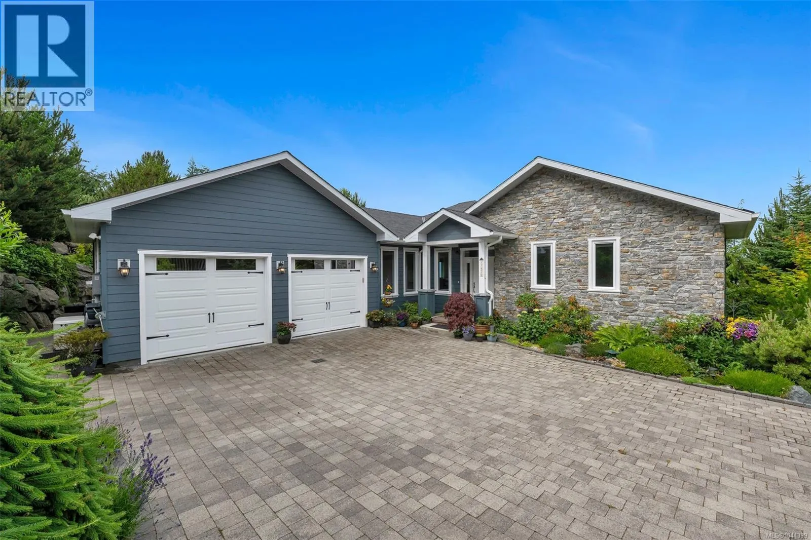 7420 Thornton Hts