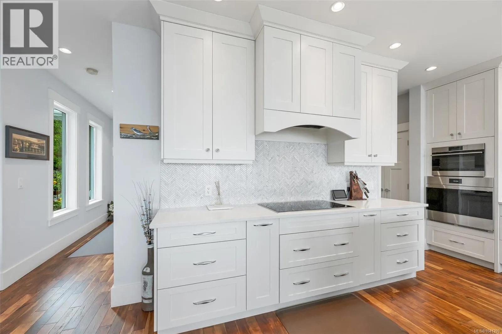 7420 Thornton Hts