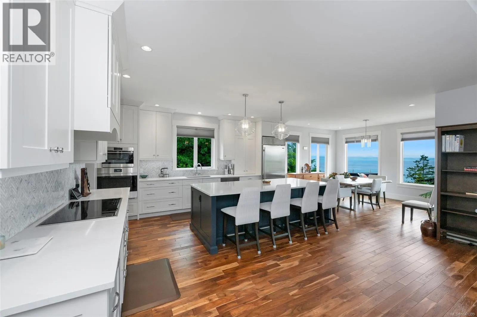 7420 Thornton Hts