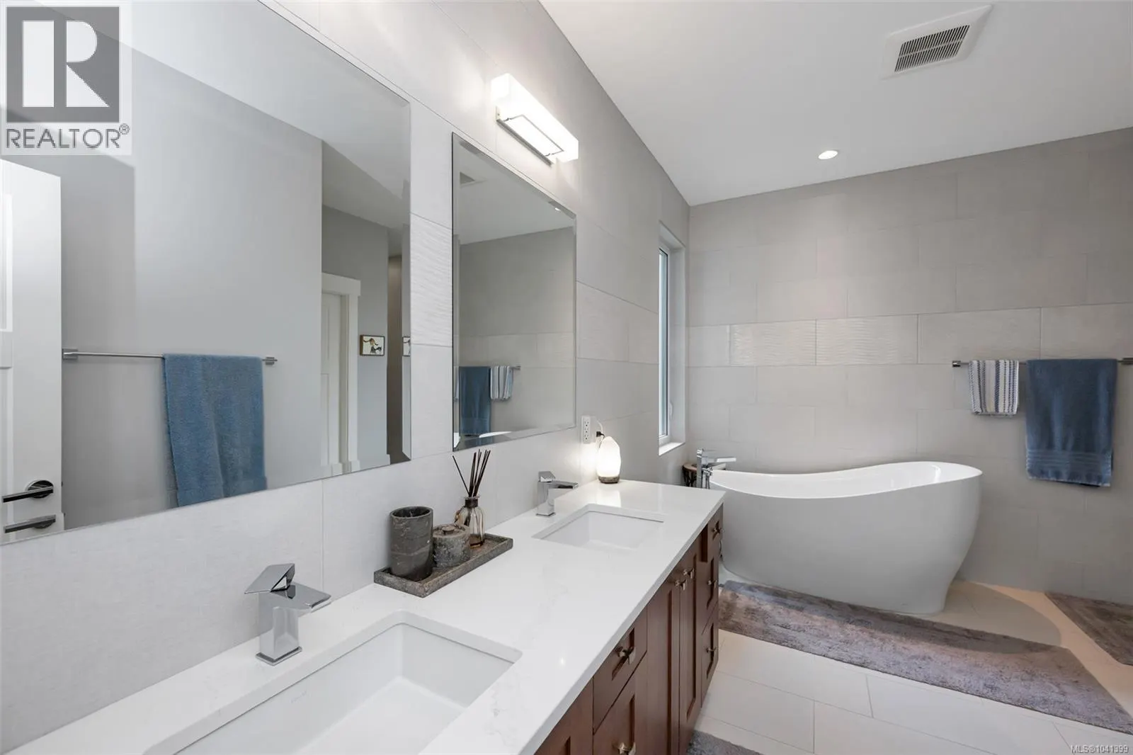 7420 Thornton Hts
