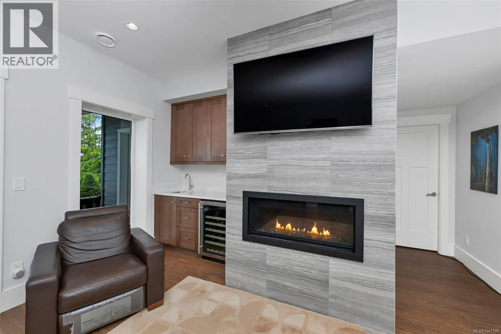 7420 Thornton Hts