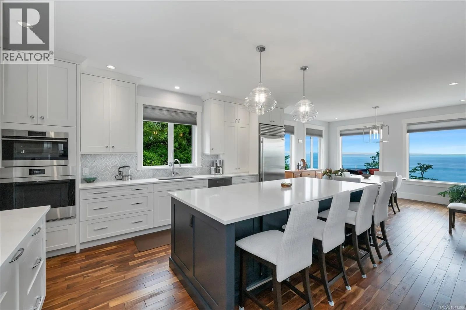 7420 Thornton Hts