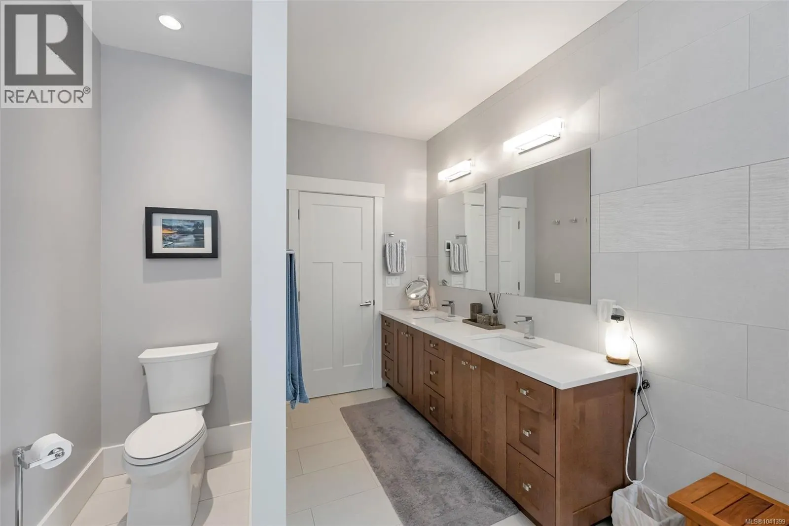 7420 Thornton Hts