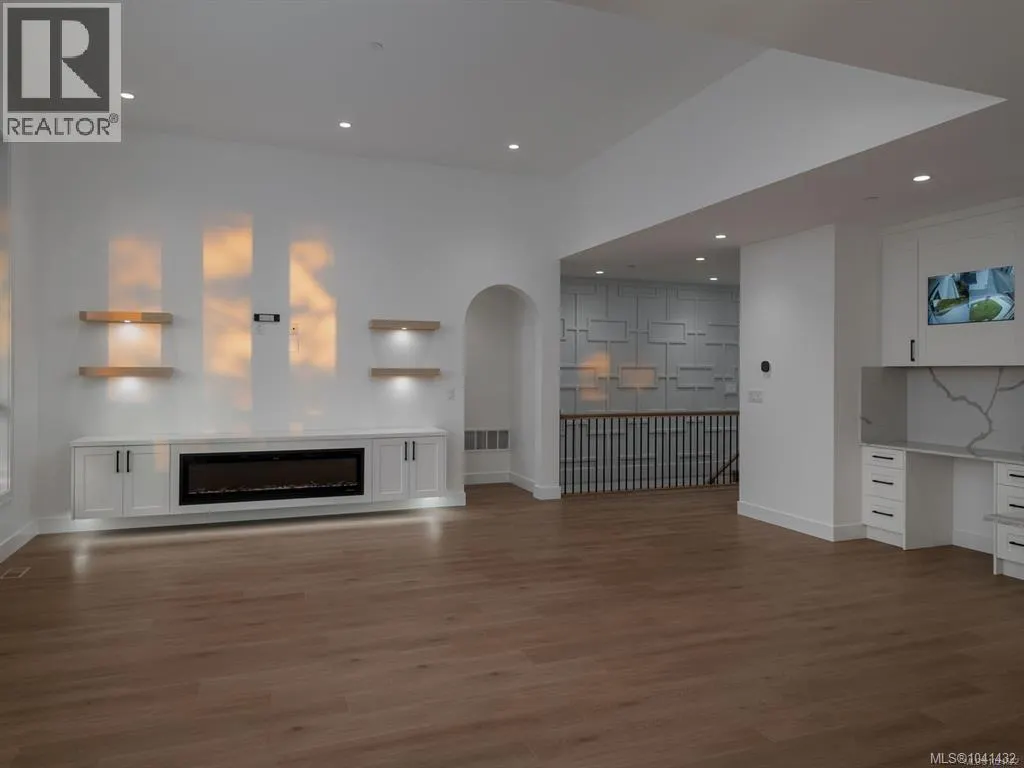 120 Hawk Point Rd