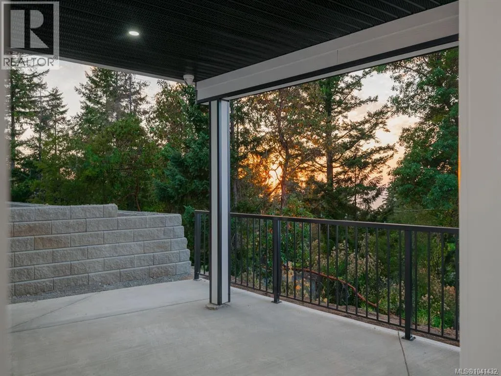 120 Hawk Point Rd