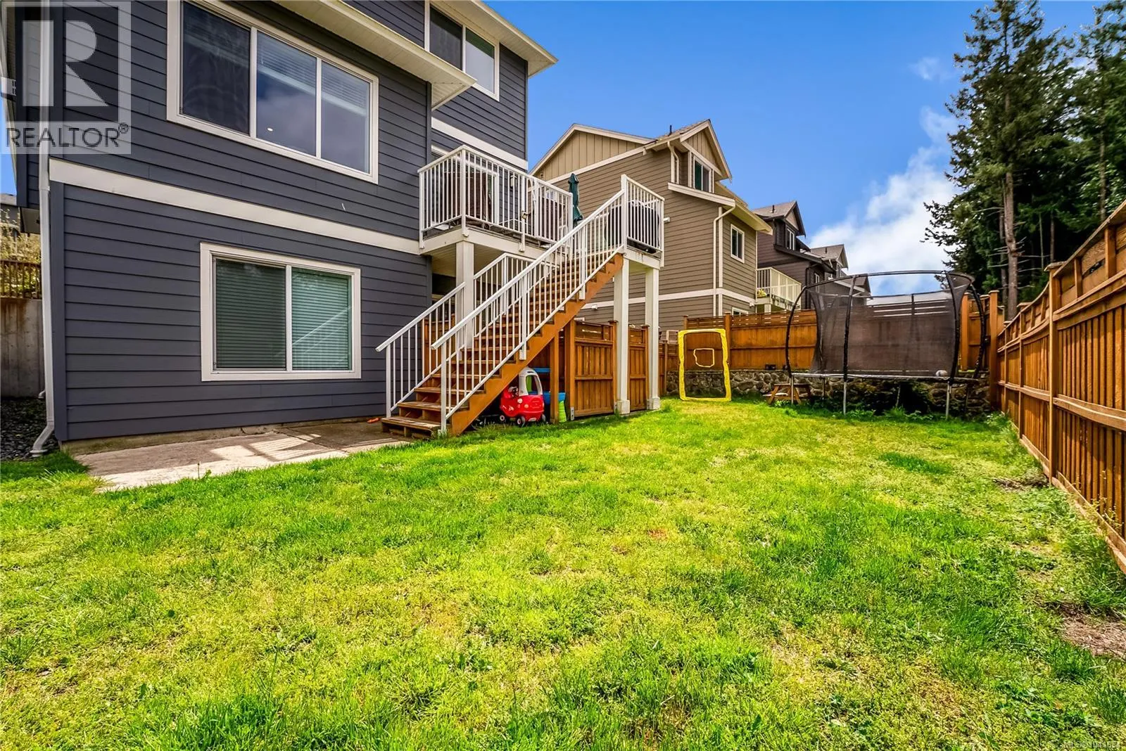 3528 Honeycrisp Ave