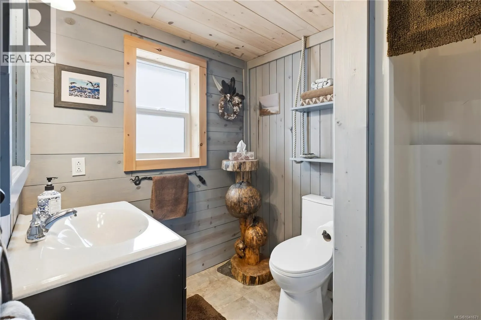 1033 Seventh Ave