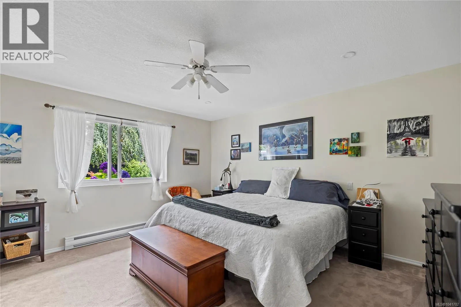 879 Aberdeen Dr