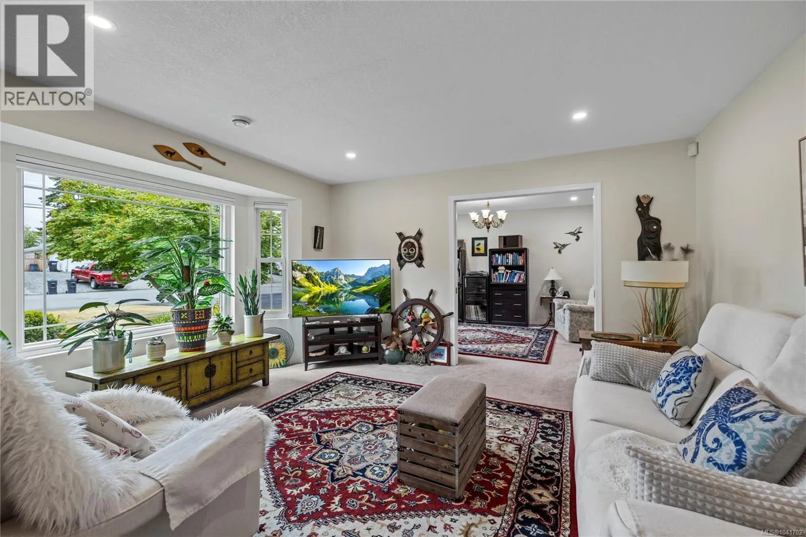 879 Aberdeen Dr
