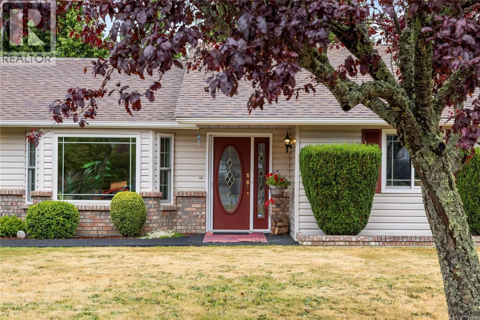 879 Aberdeen Dr