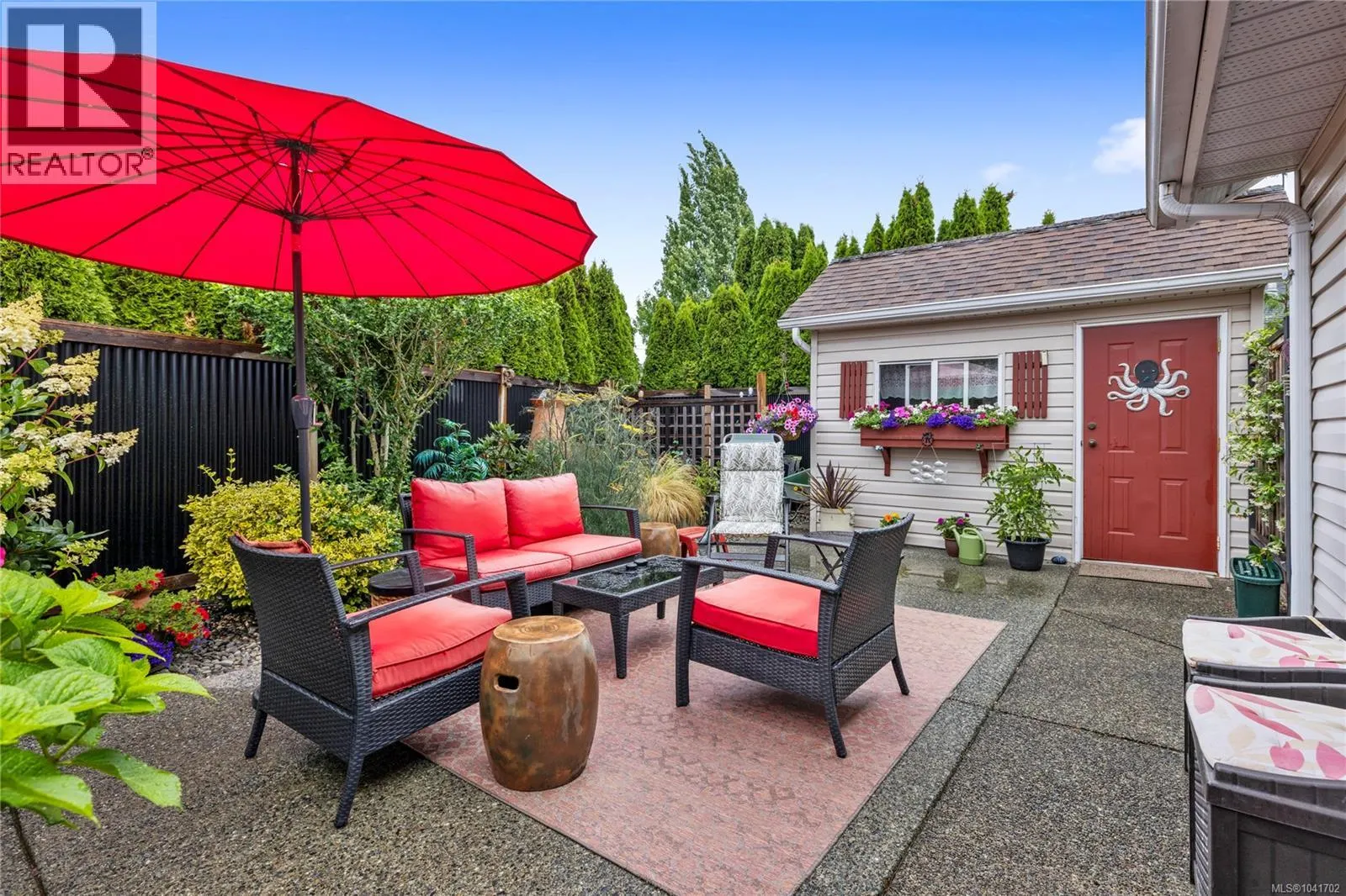 879 Aberdeen Dr
