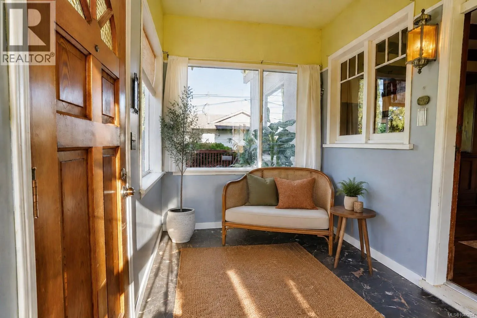 1295 Santa Rosa Ave