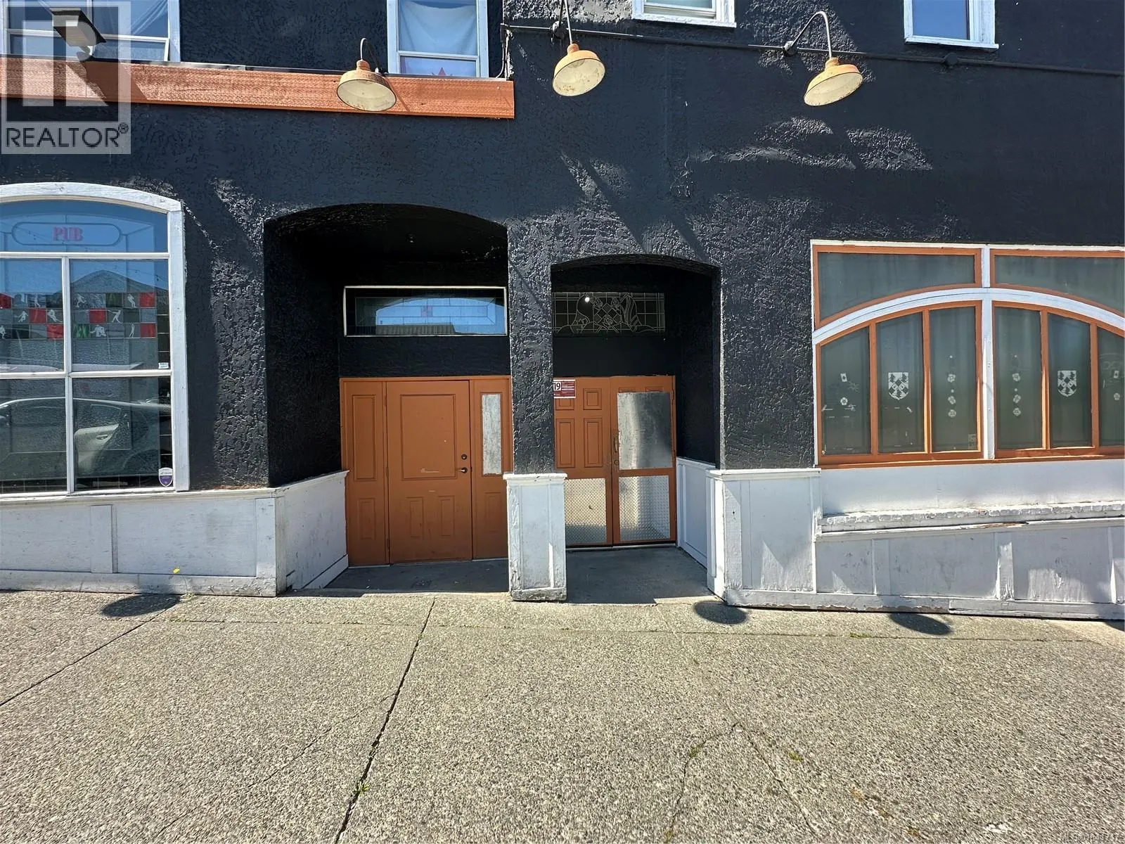640 1st Ave