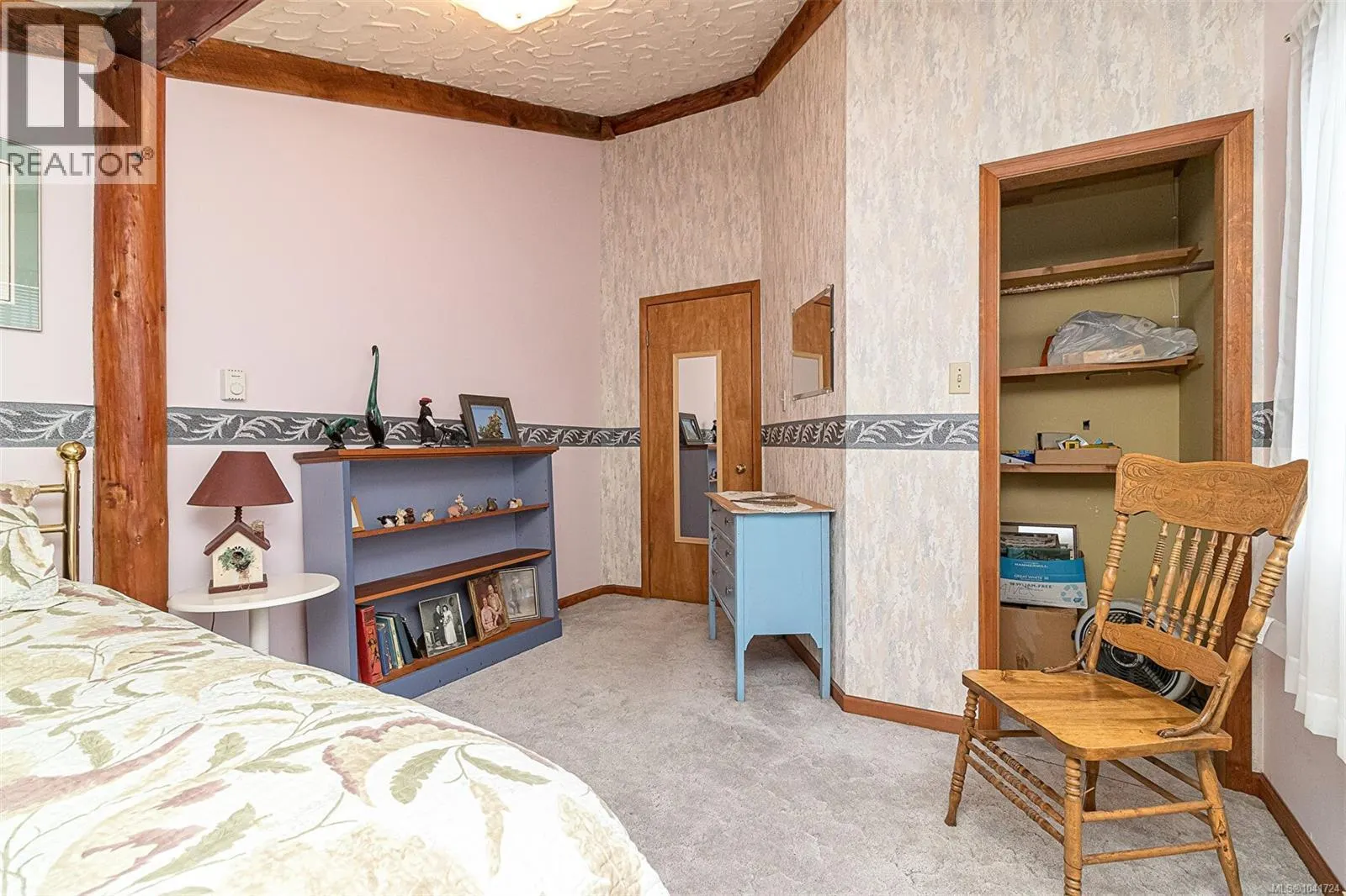 266 Moss Hill Pl