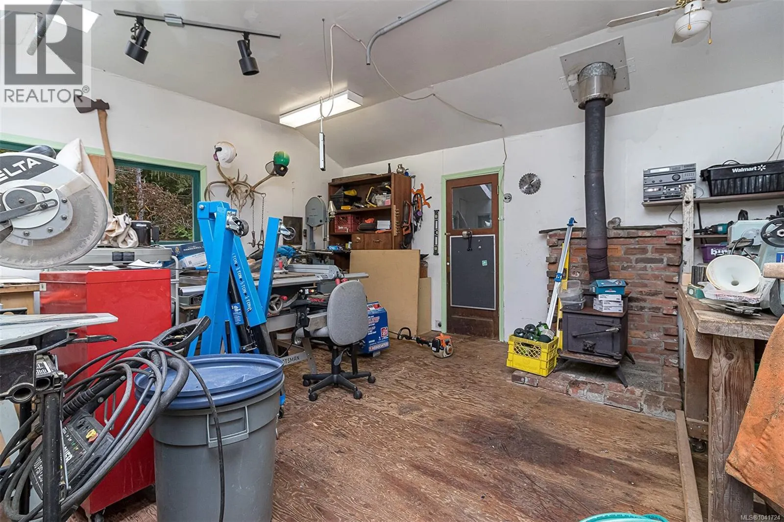 266 Moss Hill Pl
