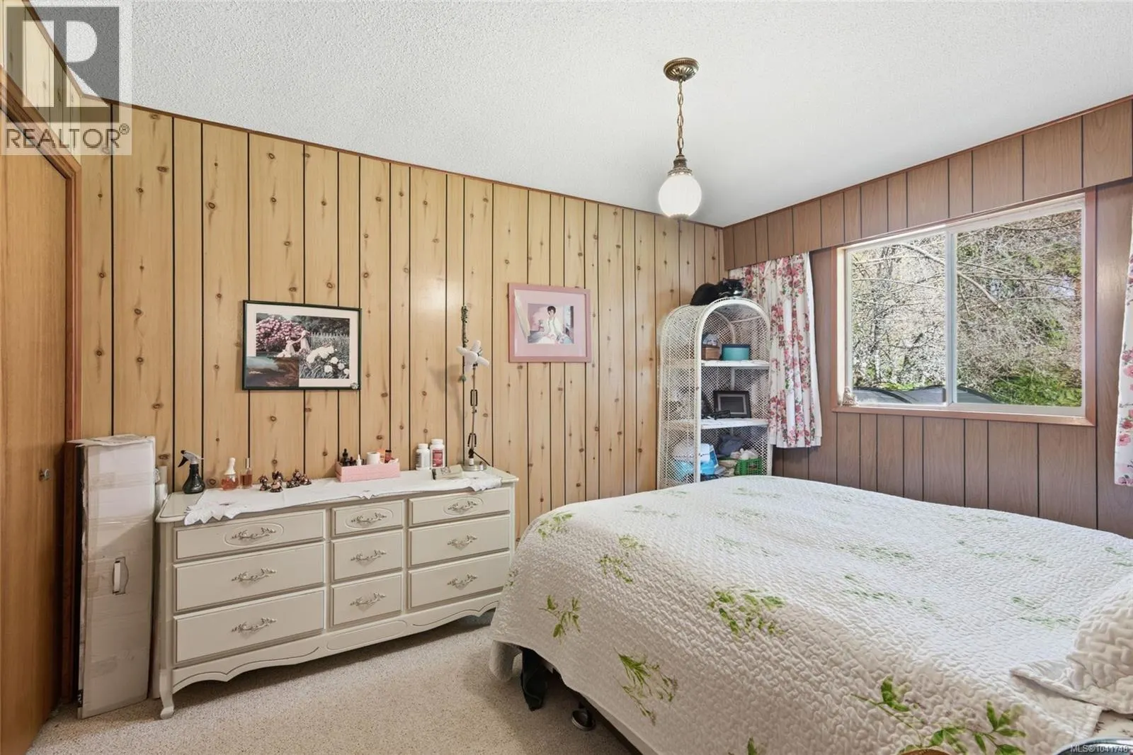 559 Johnstone Rd
