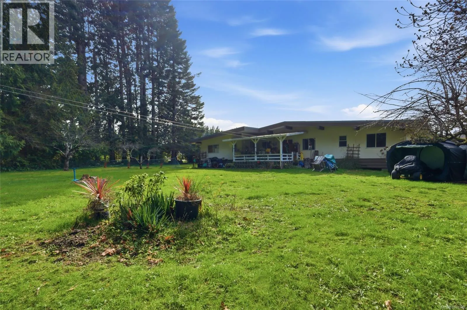559 Johnstone Rd