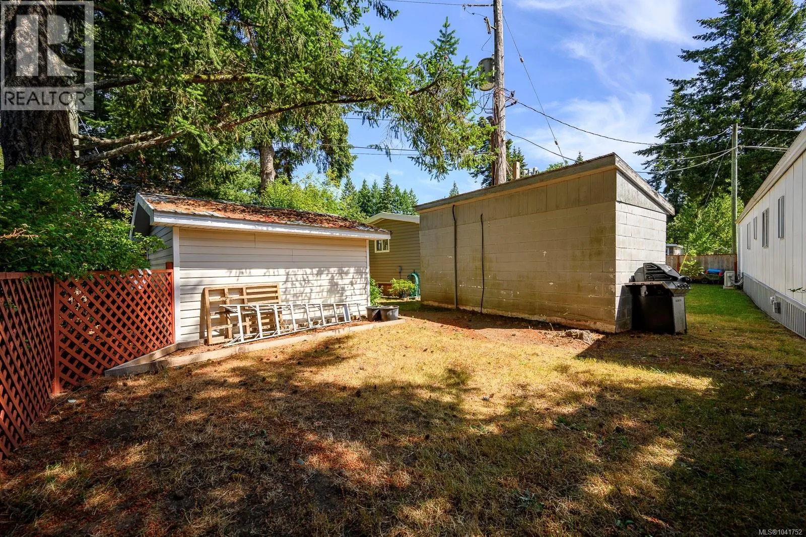43 1901 Ryan Rd E