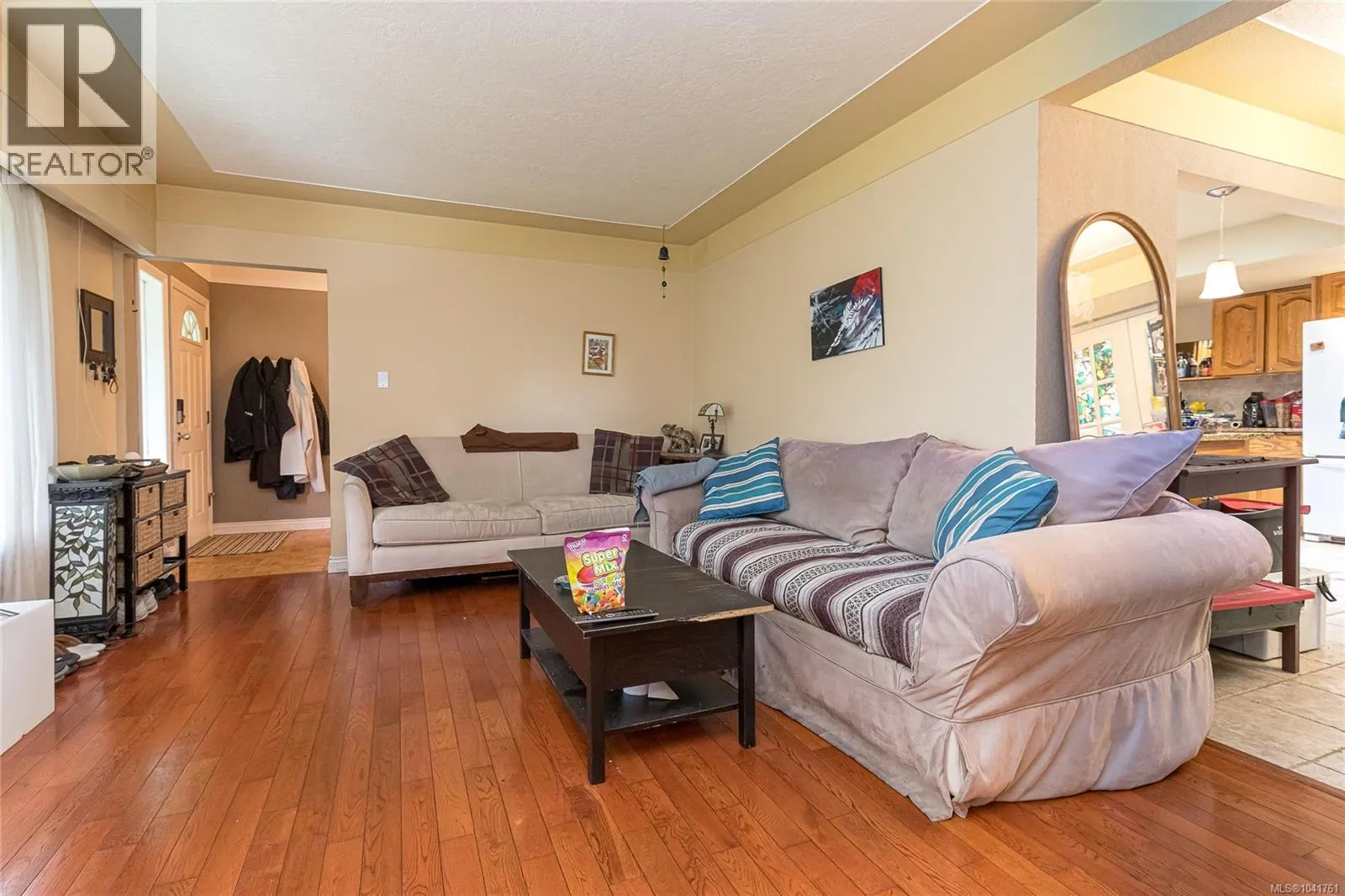 4021 Glanford Ave