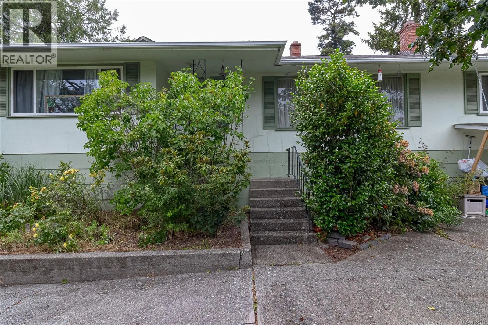 4021 Glanford Ave