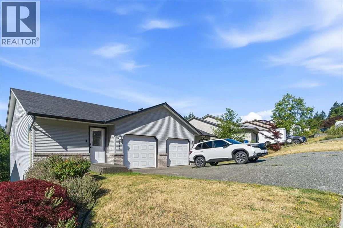 4755 Fairbrook Cres