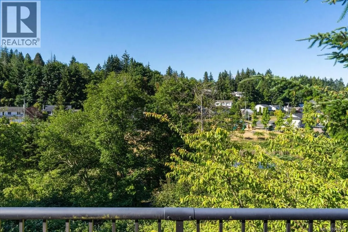 4755 Fairbrook Cres