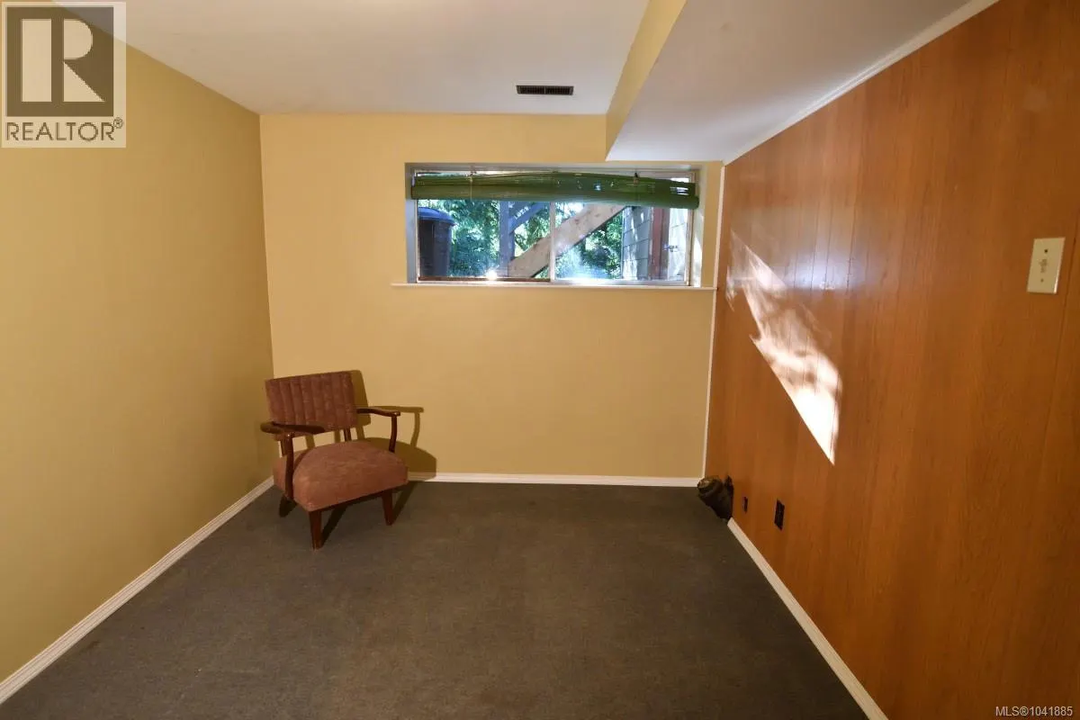 1154 2nd Ave