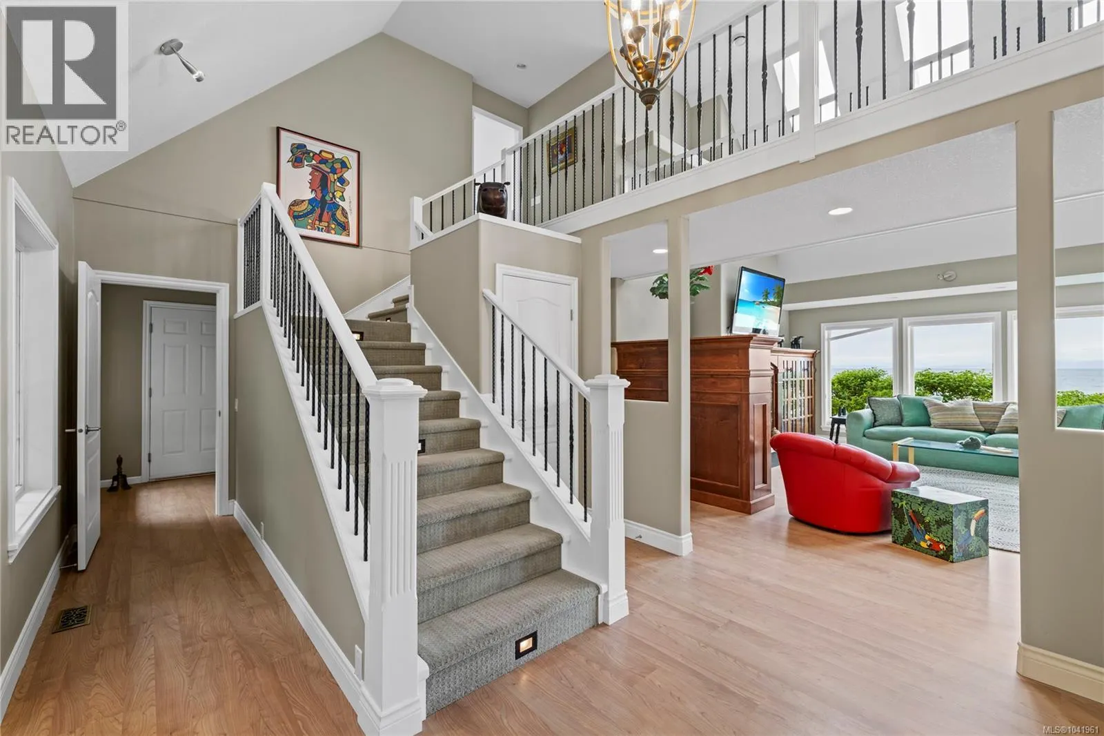 2995 Island Hwy W