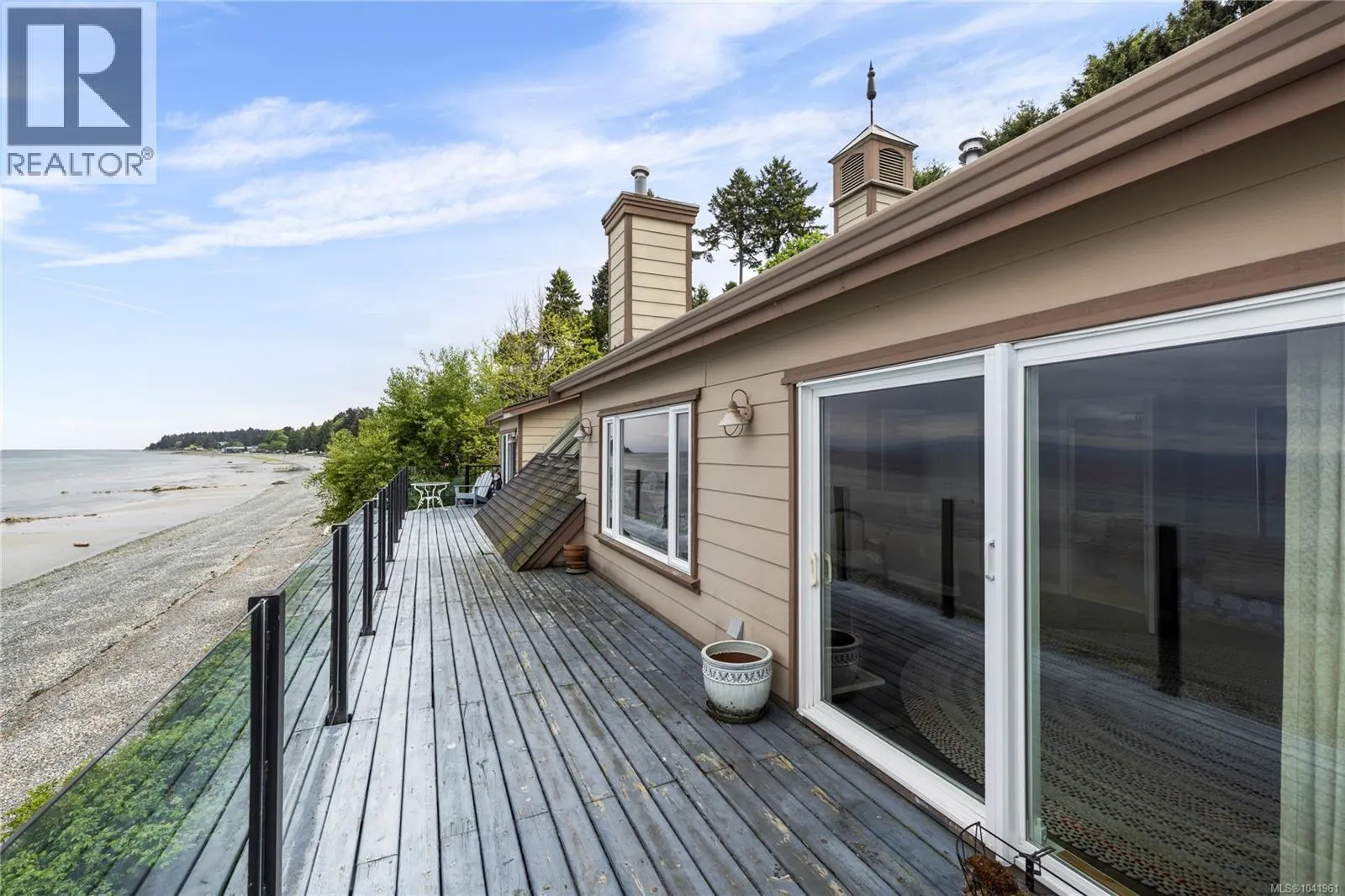 2995 Island Hwy W