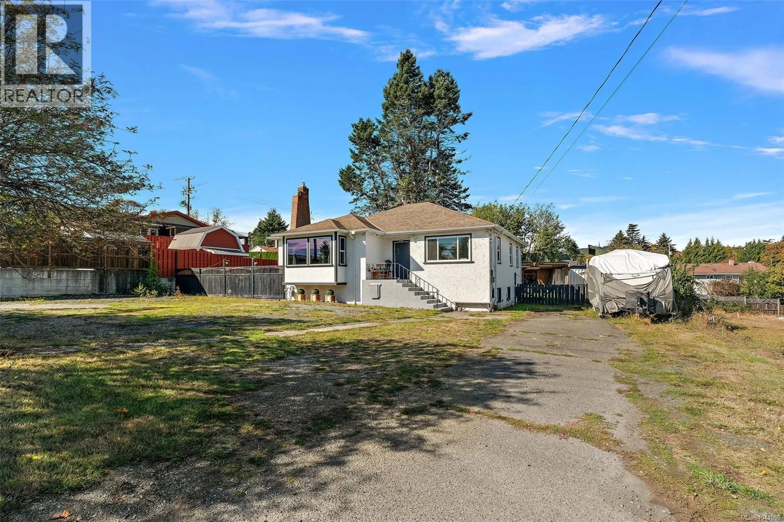 6484 Sooke Rd