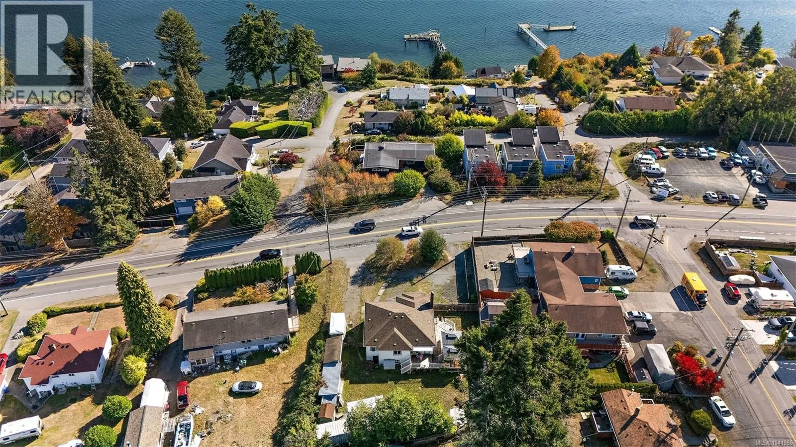 6484 Sooke Rd