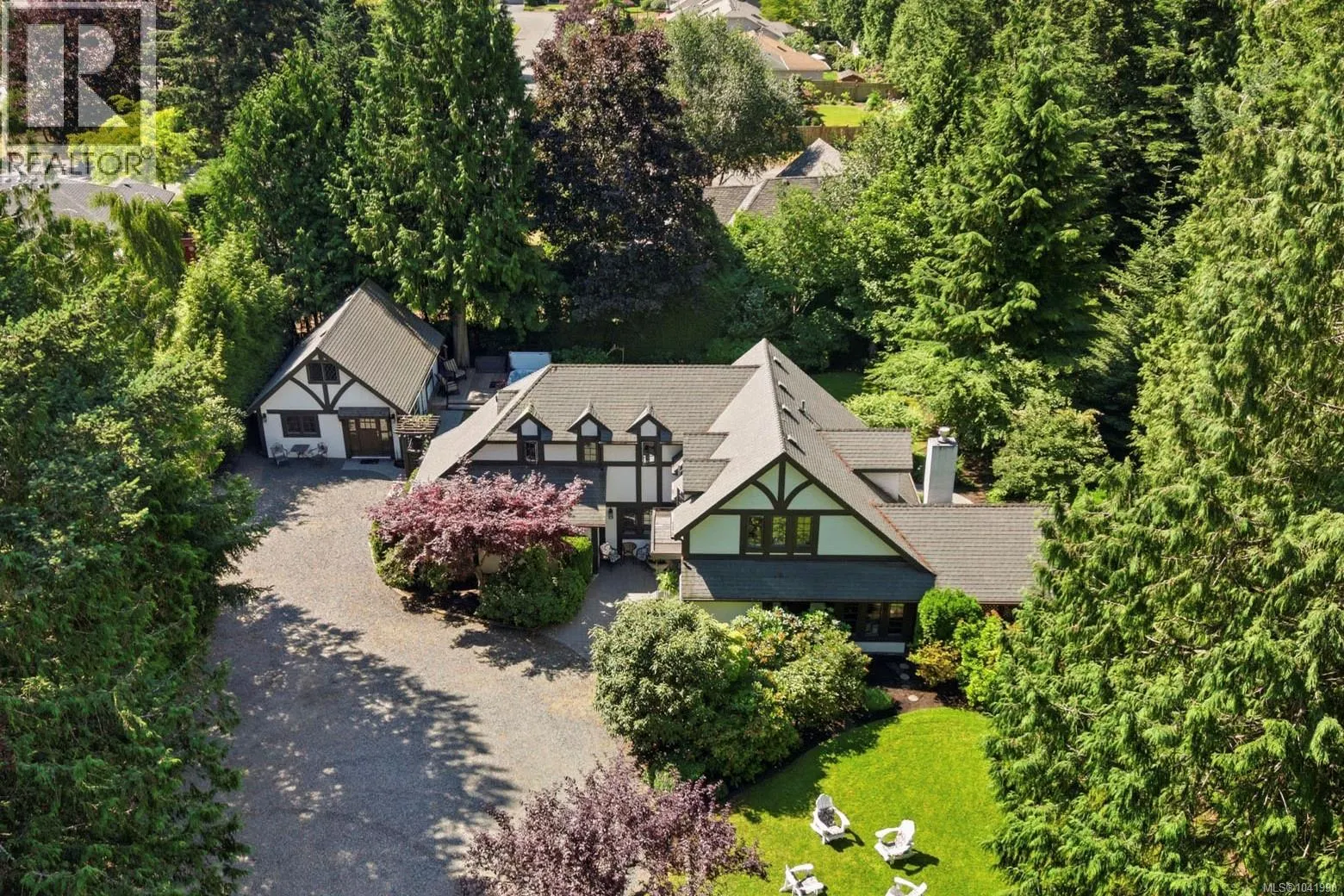 2534 Island Hwy W