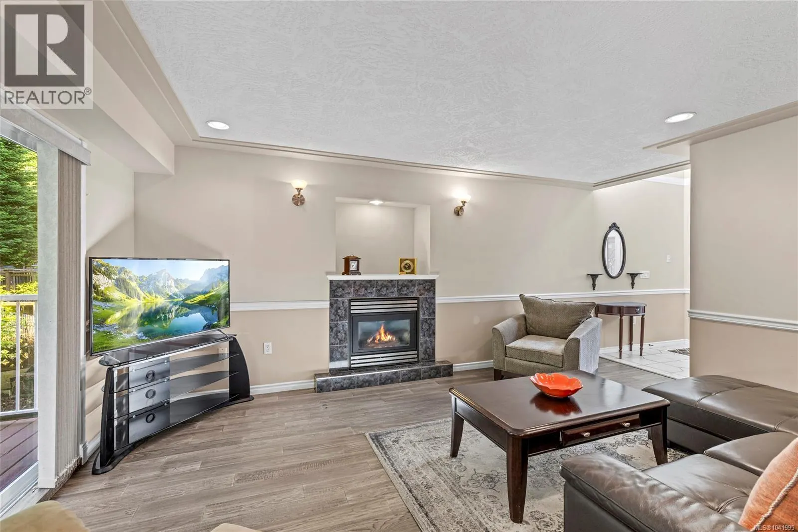 5857 Quarry Cres