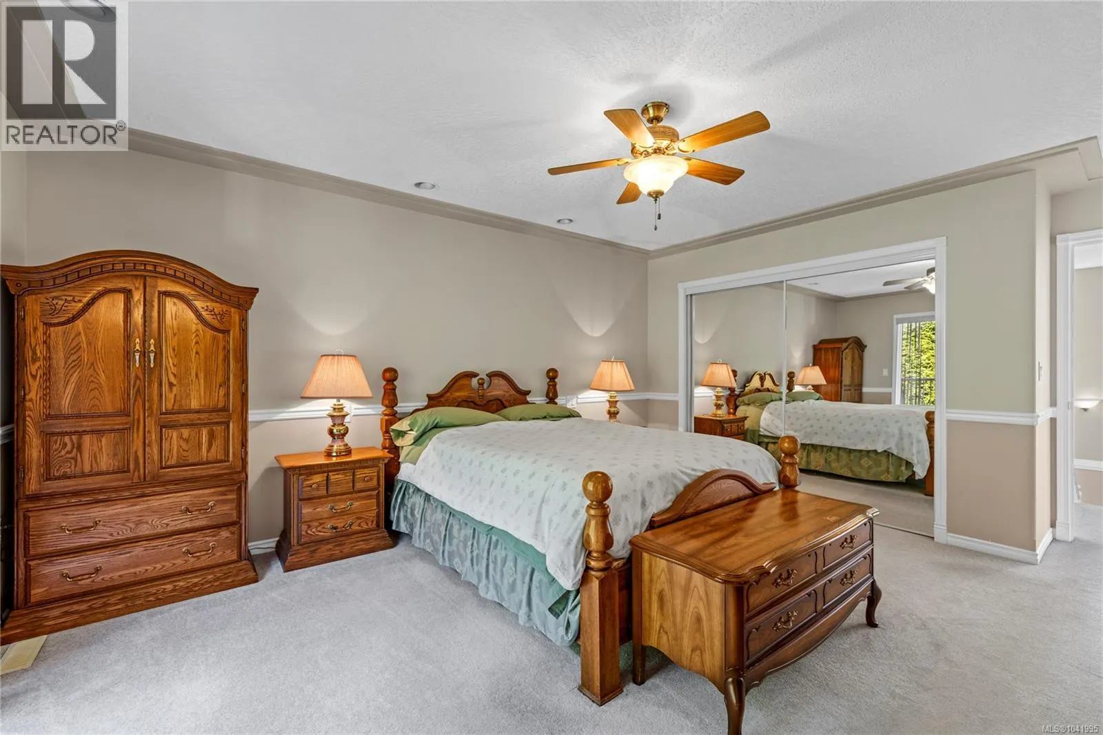 5857 Quarry Cres