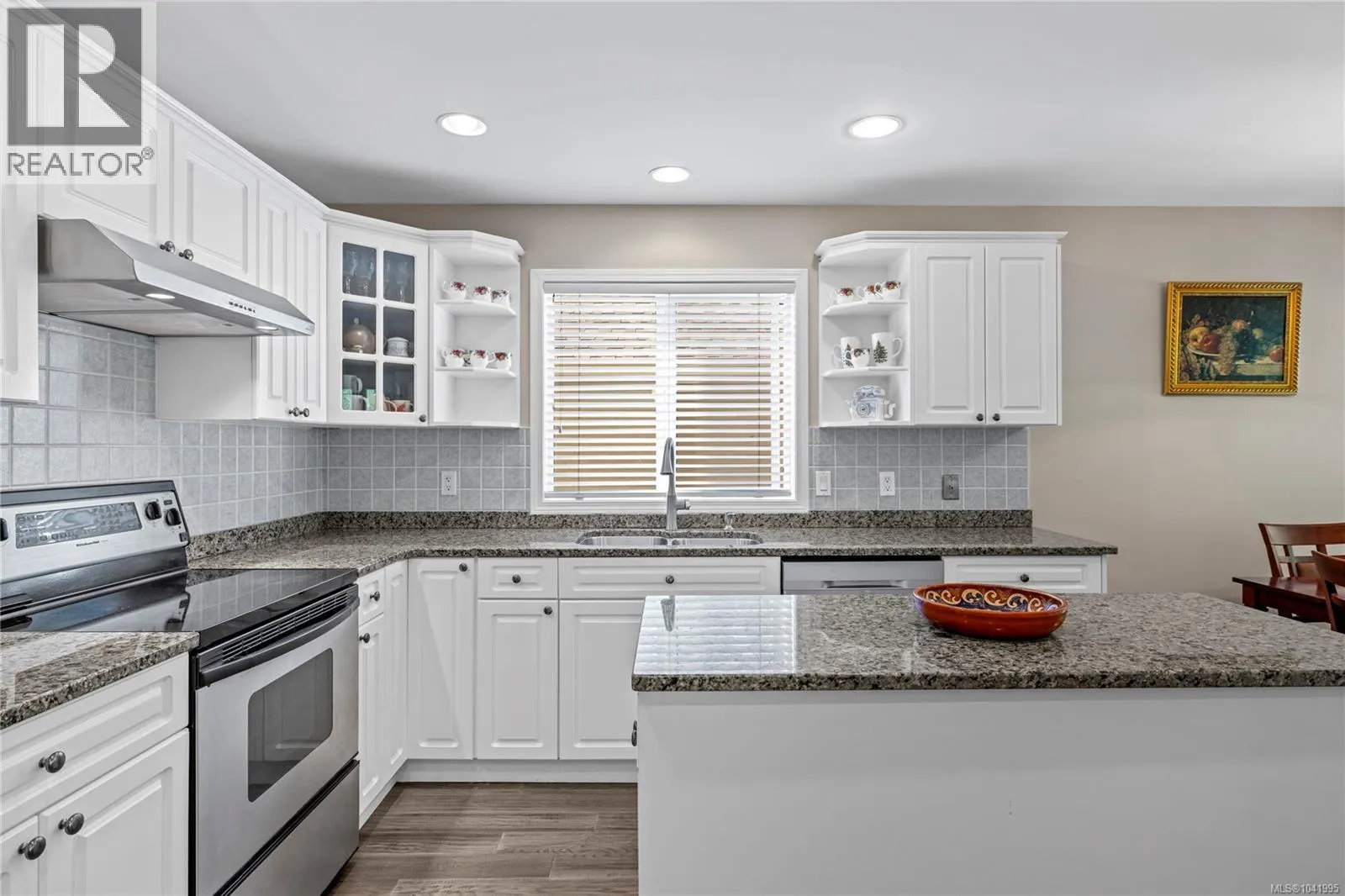 5857 Quarry Cres