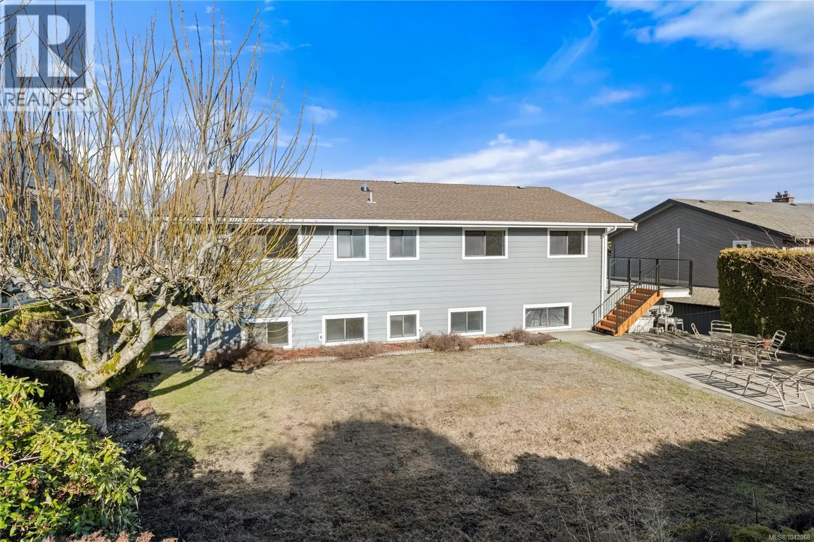 819 Athena Pl
