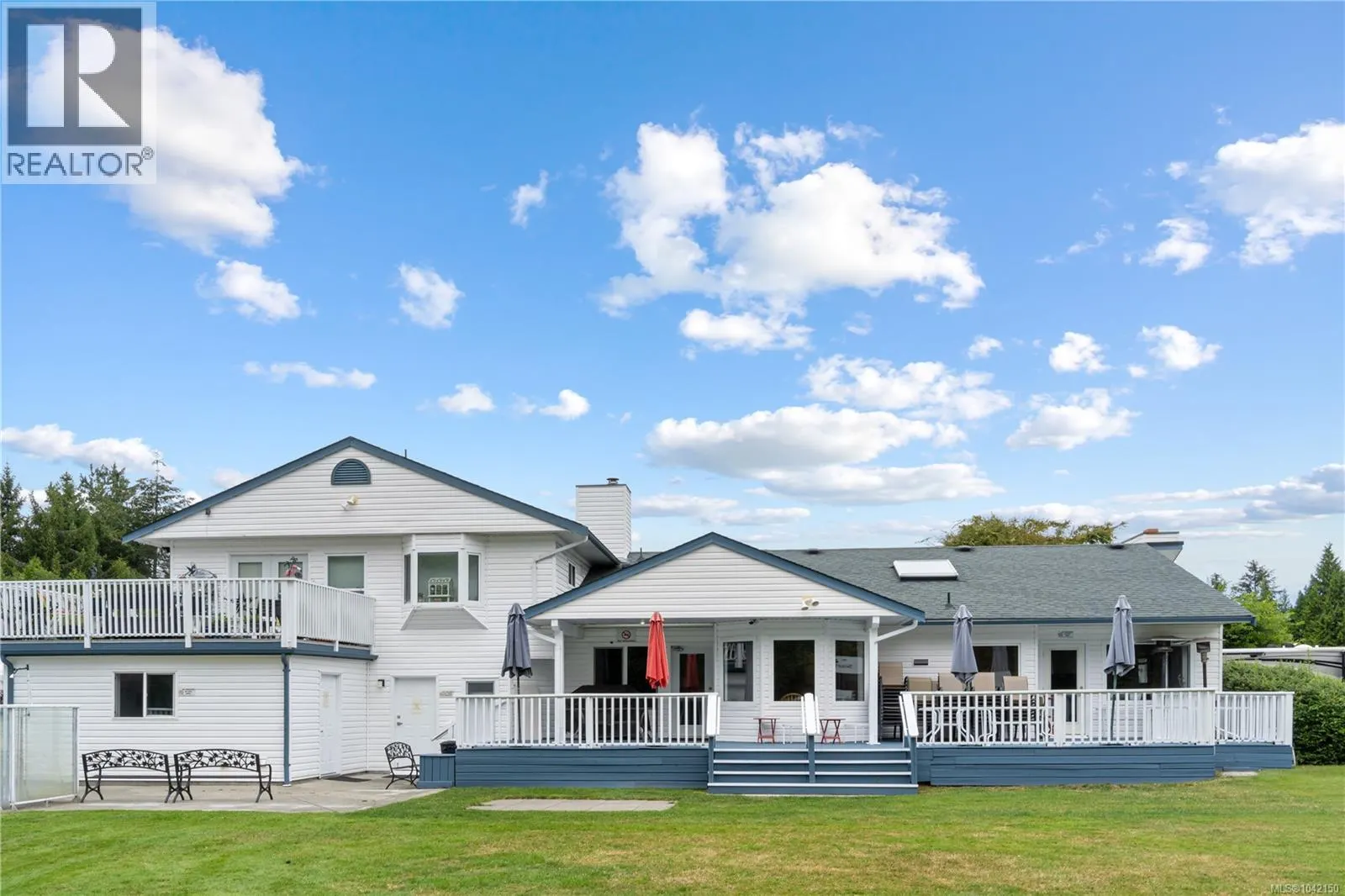2139 Nimpkish Lake Way