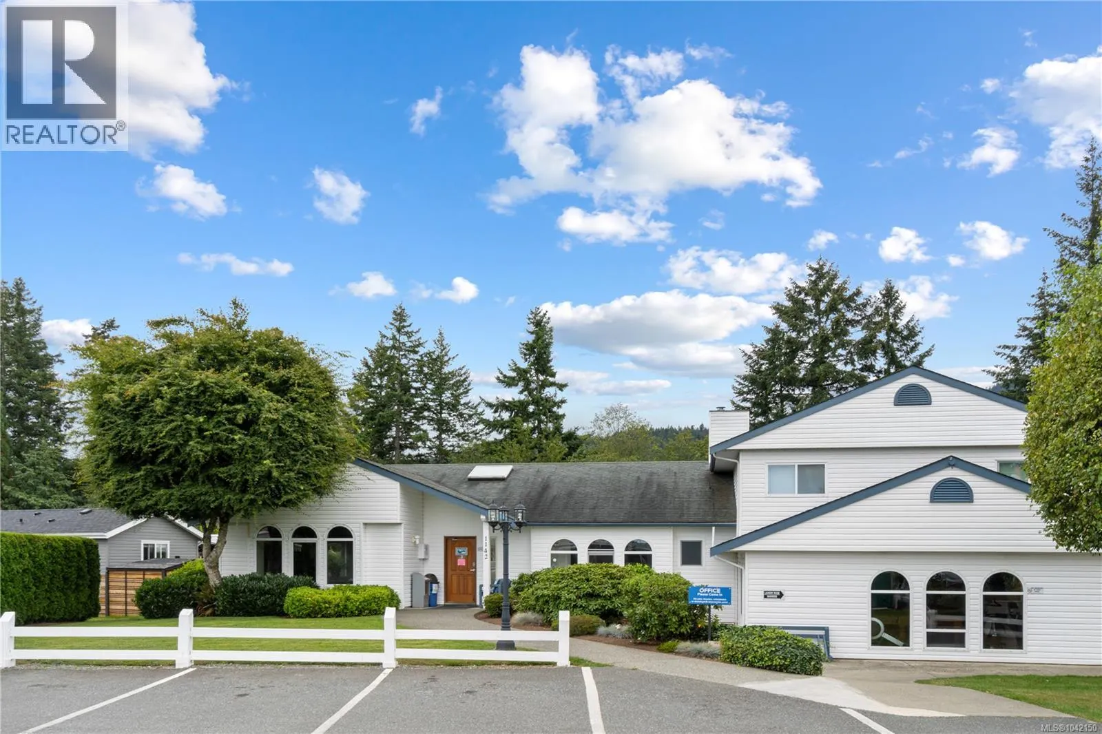 2139 Nimpkish Lake Way
