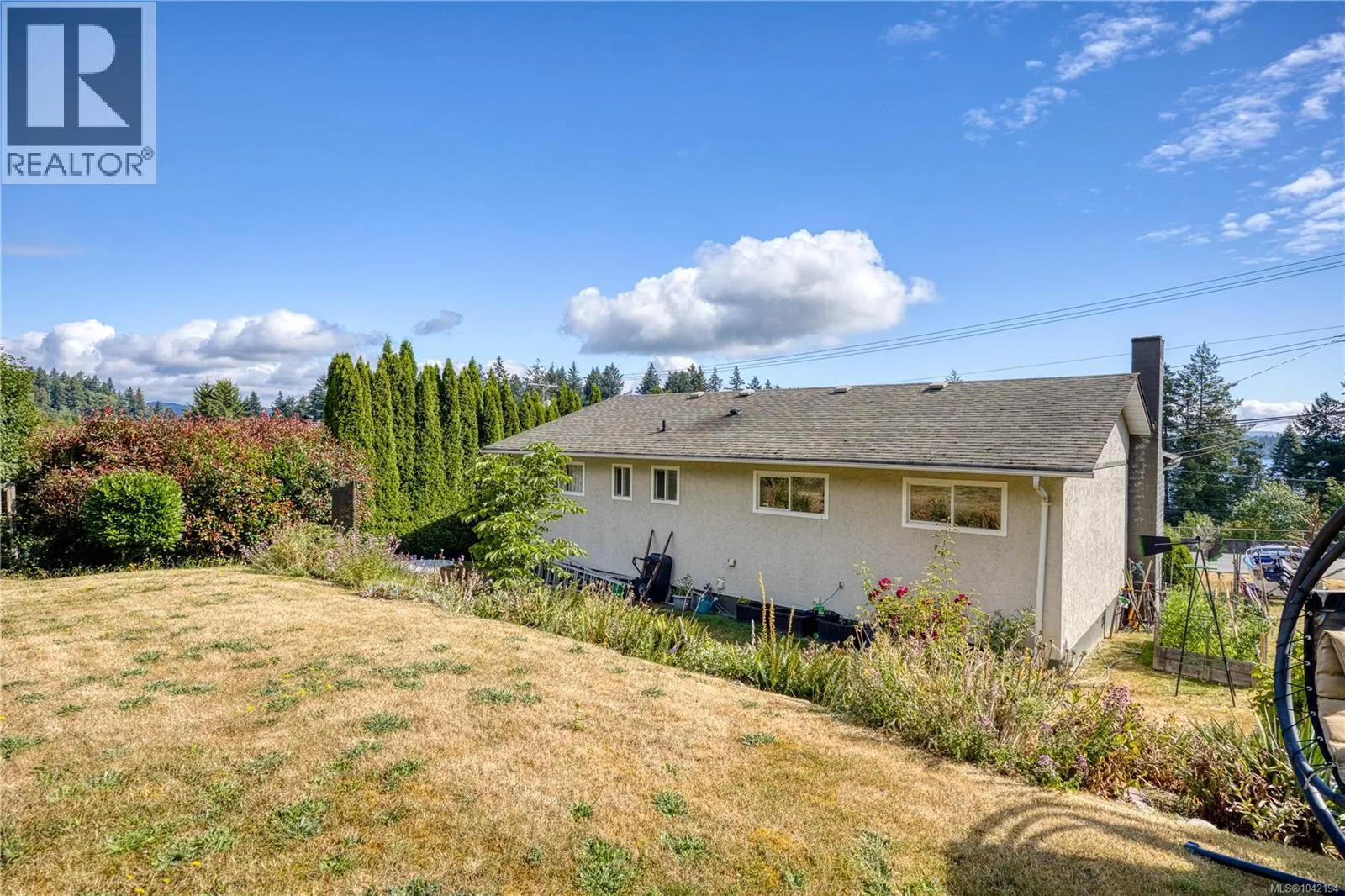 420 Strang Dr