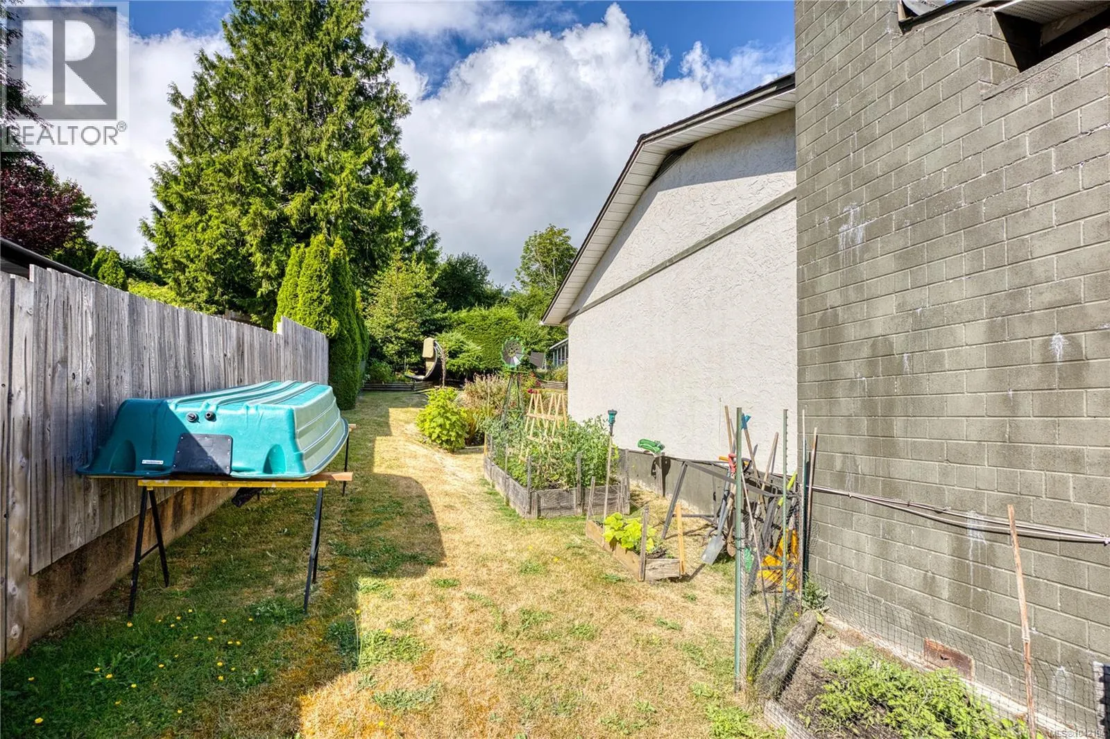 420 Strang Dr
