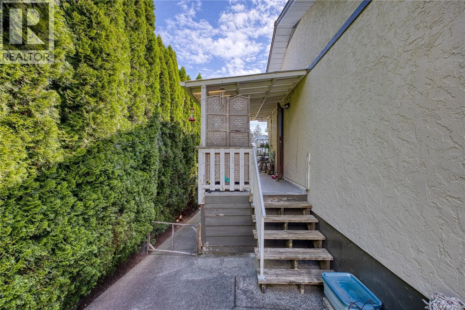 420 Strang Dr