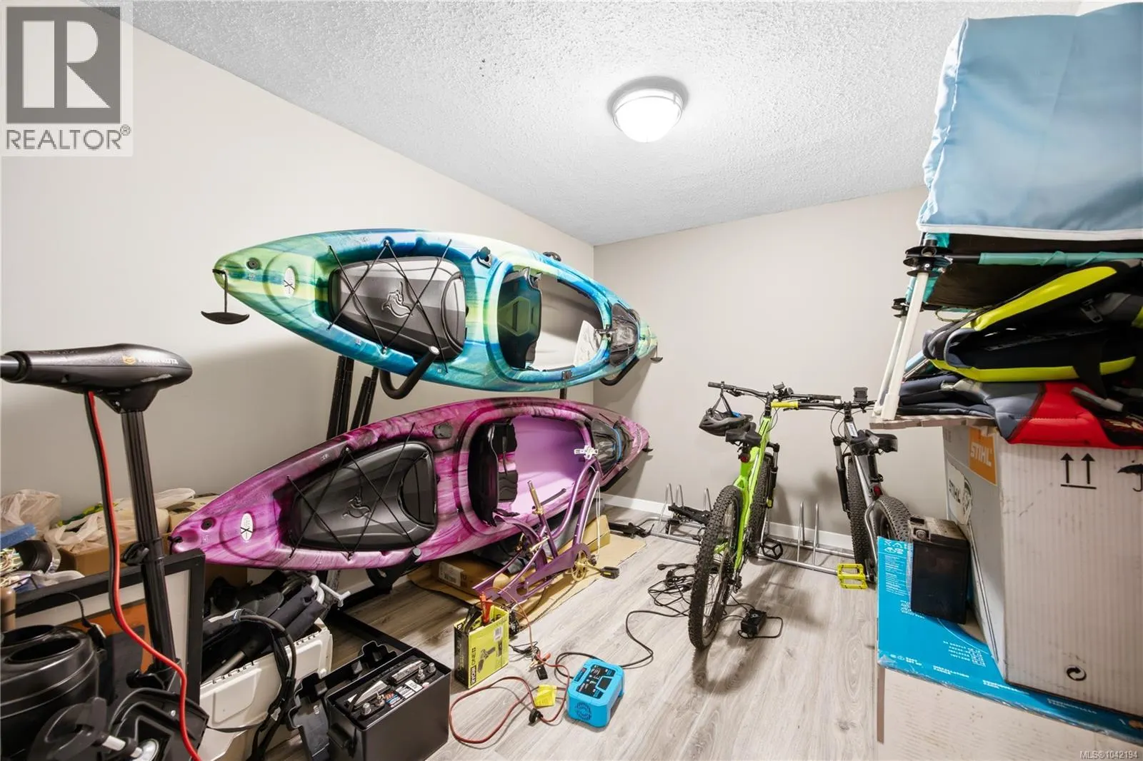 420 Strang Dr