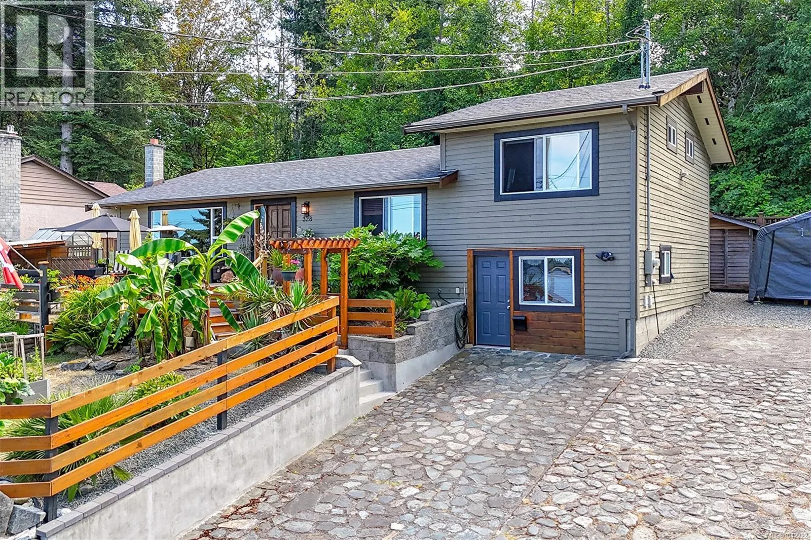 328 Tyrrell Rd