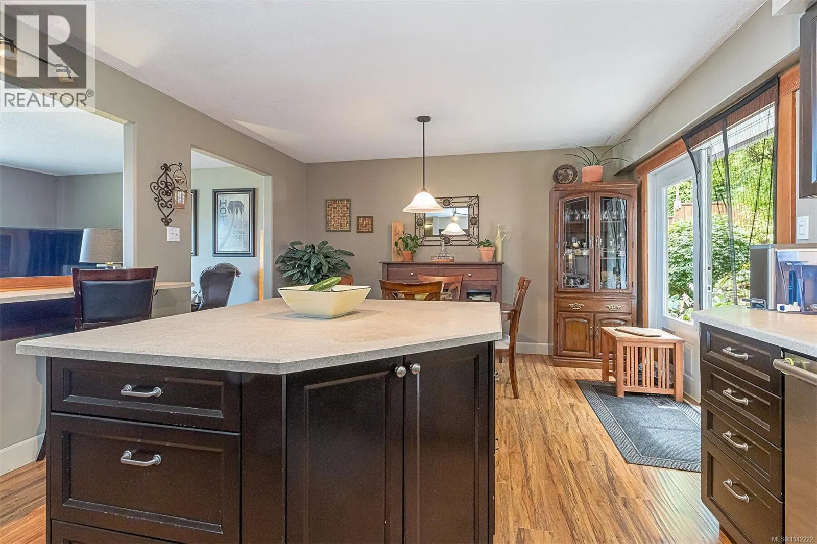 328 Tyrrell Rd