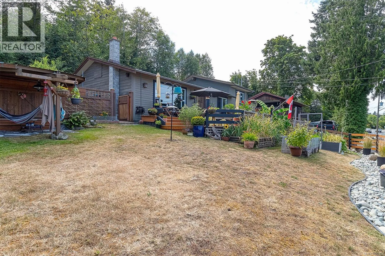 328 Tyrrell Rd