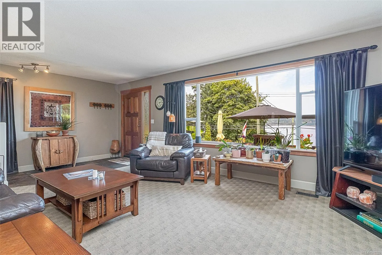 328 Tyrrell Rd