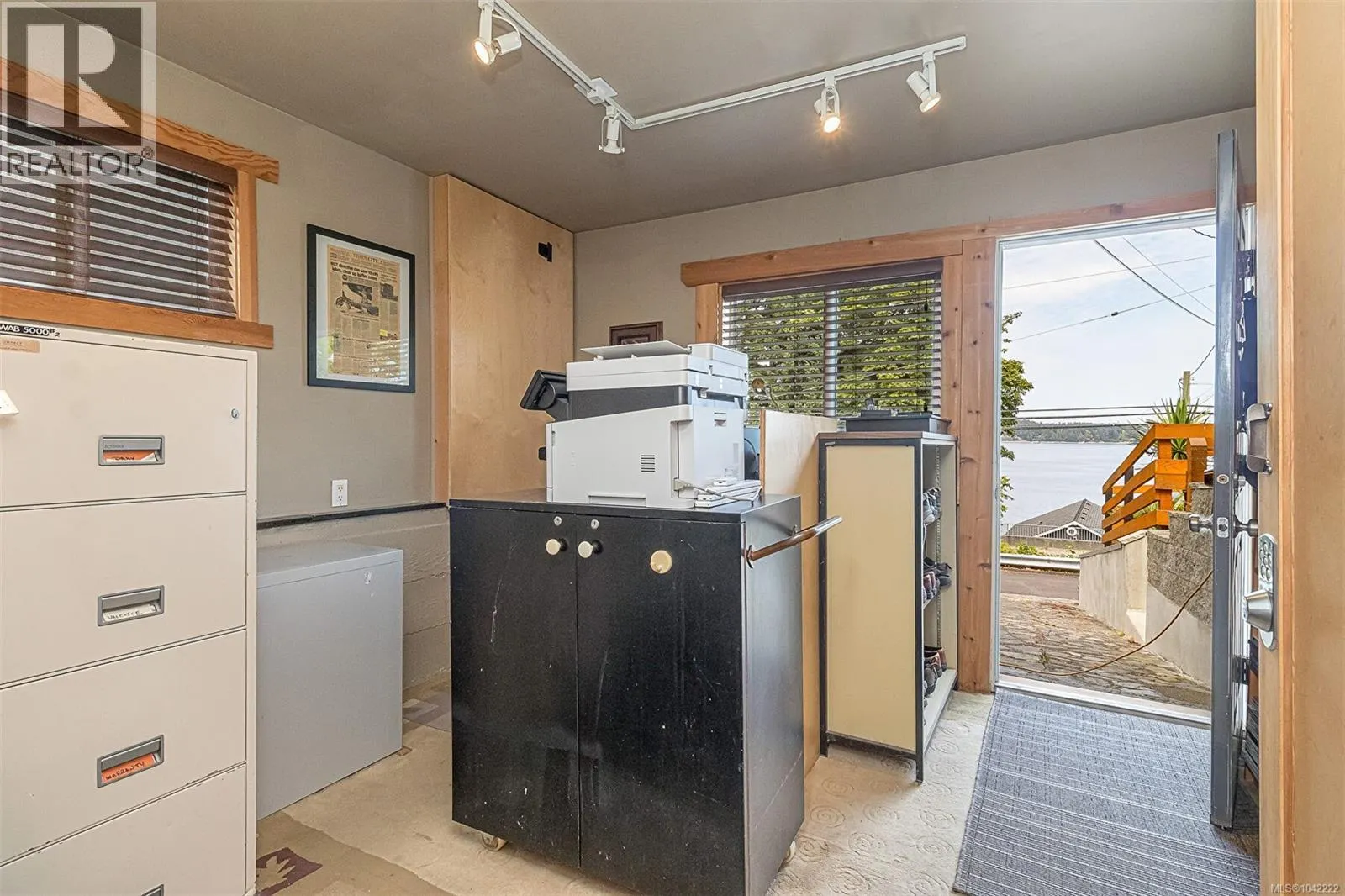 328 Tyrrell Rd