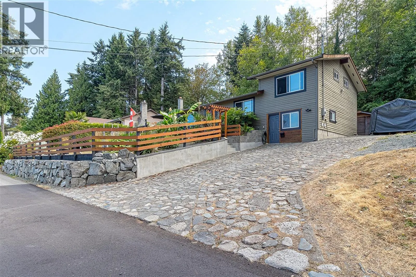 328 Tyrrell Rd